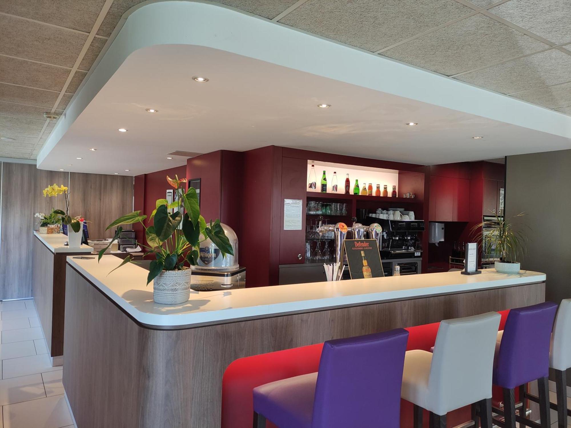Campanile Sable-Sur-Sarthe Vion Hotel Buitenkant foto